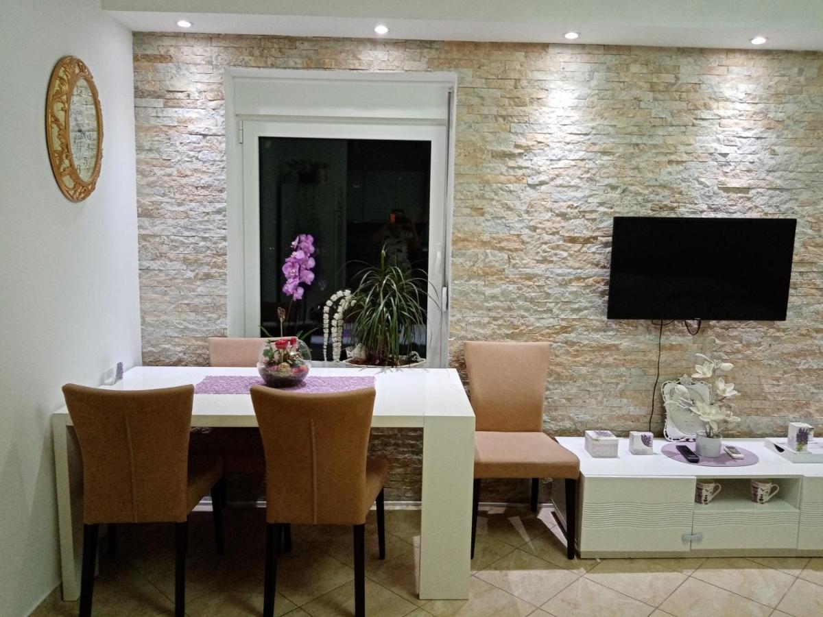 Апартаменты Apartman Anja Стара-Пазова Экстерьер фото