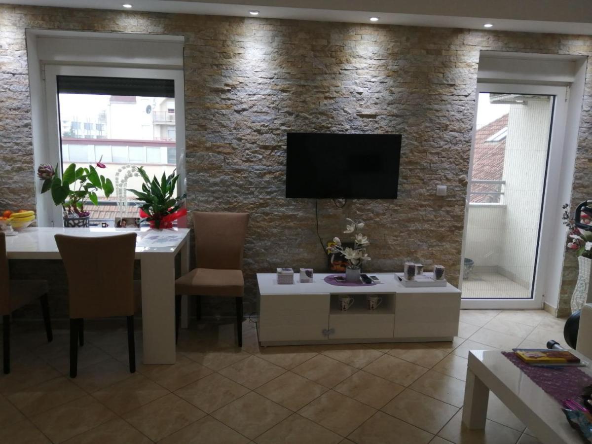 Апартаменты Apartman Anja Стара-Пазова Экстерьер фото